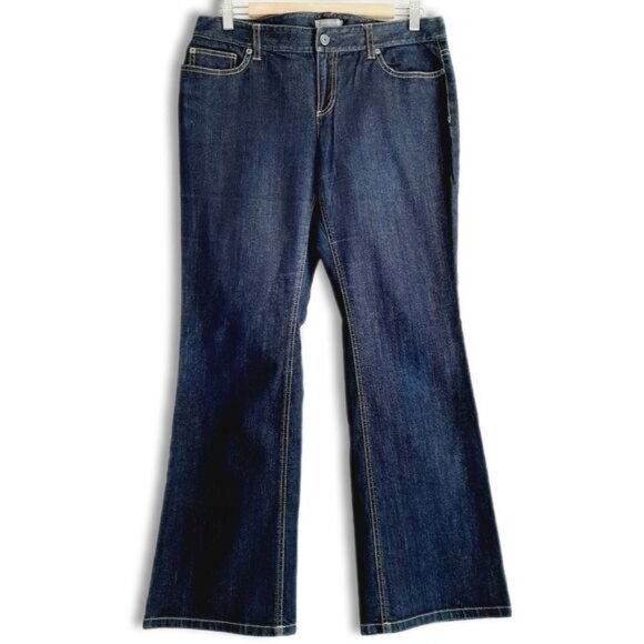 ANN TAYLOR Curvy Fit Bootcut Leg Blue Jeans Sz 10 - Picture 2 of 13